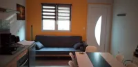 La Riviera - Lovely and Spacious Studio Apartment