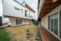 Jeju Aewol Morning Pension (15 Minutes from the Airport, Group) Hoteles en Aewol