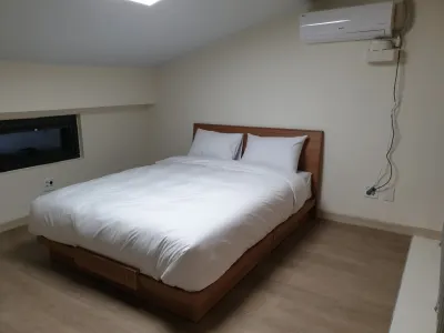 Goesan Ote Hill Pension Hotels near Shinpoong Hanji Maeul