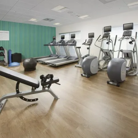 Holiday Inn Express & Suites GAINESVILLE - LAKE LANIER AREA by IHG