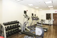 Holiday Inn Express & Suites PHOENIX AIRPORT by IHG - Phòng tập thể hình