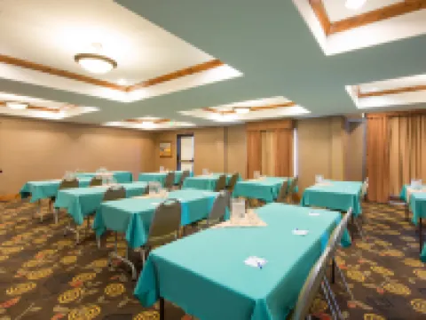 Holiday Inn Express & Suites Douglas by IHG Hotels in Converse County
