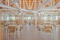 DoubleTree by Hilton Noumea Ilot Maitre Resort - breakfast