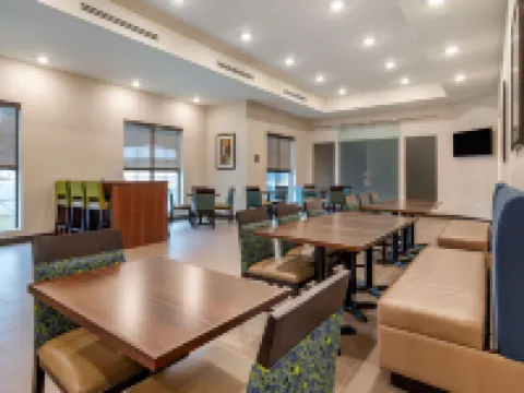 コンフォート スイーツ ニューナン ニューナンのホテル