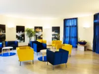 Parco de Medici Residence Hotel Hotels near La Saliera