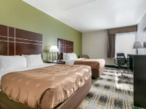 Quality Inn Hotels in Cape Girardeau County