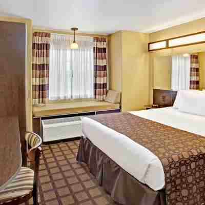 Microtel Inn & Suites by Wyndham Cartersville Rooms