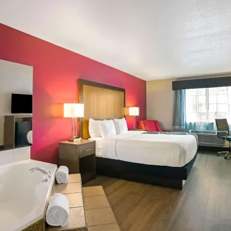 La Quinta Inn & Suites by Wyndham Fort Smith