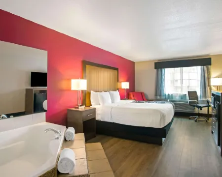 La Quinta Inn & Suites by Wyndham Fort Smith Hotels in Fort Smith