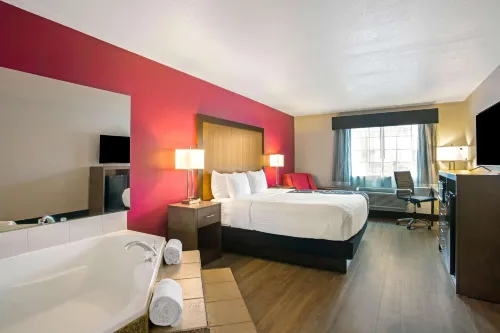 La Quinta Inn & Suites by Wyndham Fort Smith Hotels in Fort Smith