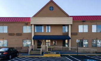 Days Inn by Wyndham Thomson