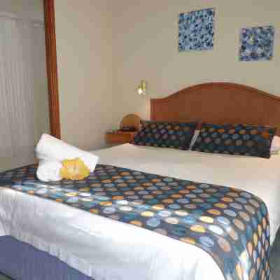 Sapphire Waters Motor Inn Rooms