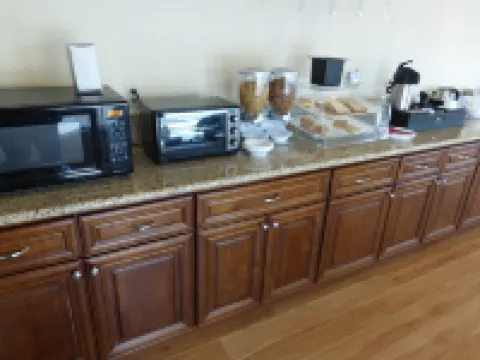 レッド ルーフ イン ニードルズ ニードルズのホテル