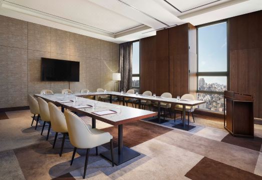 포포인츠 호텔 시티뷰