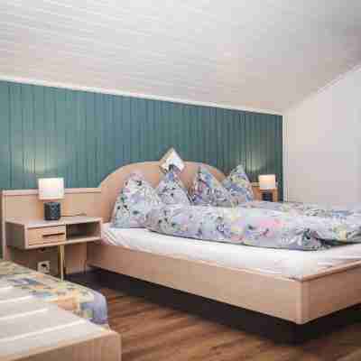 Venetz Rooms