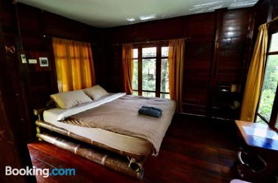 Suchanaree@Laemngop 객실