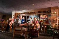 Red Lion Hotel Pocatello - bar