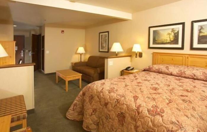 Crivitz Lodge