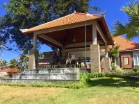 Queen of the South Resort Hotellit kohteessa Girijati