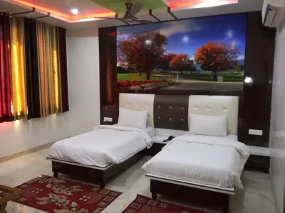 Hotel Dhanraj Palace Các khách sạn gần Bharatpur Junction