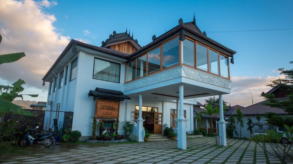 Spring Lodge Inle