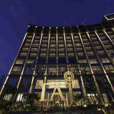 Taj Lakefront Bhopal Hotel Exterior