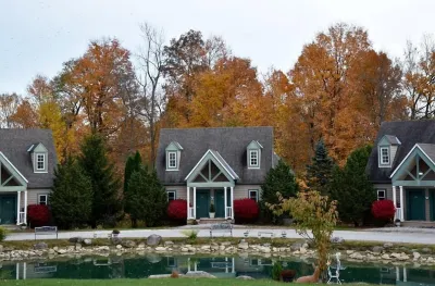 Spruce Hill Inn & Cottages Hotels in Bellville