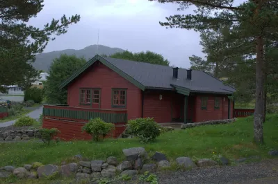 Sjøholt Camping Hôtels à : Stranda