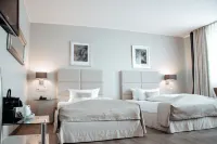 Clostermanns Hof Hotels in Widdig