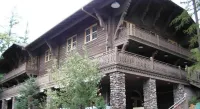 Belton Chalet Hotels in Coram
