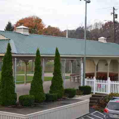 Ramada by Wyndham State College Hotel & Conference Center Hotel Exterior