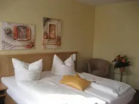 Altstadthotel Schex Hotels in Erharting