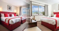 Peartree Lodge Waterside Hotel dekat Netherfield Local Centre