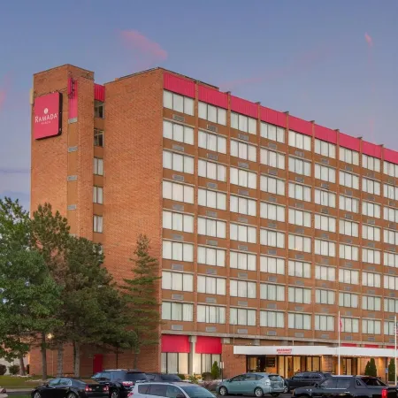 Albany Plaza Hotel