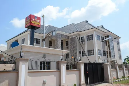 Iyore Grand Hotel and Suites