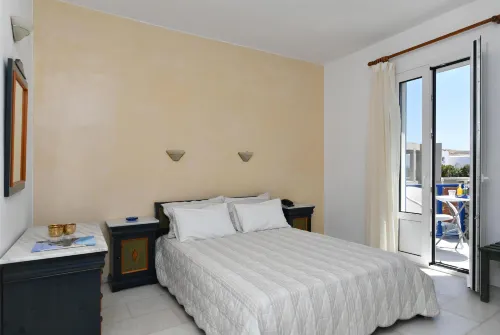 Fotilia Hotel - 2-Star