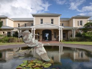 Apartments on The Eighteenth at Prince's Grant Golf Estate