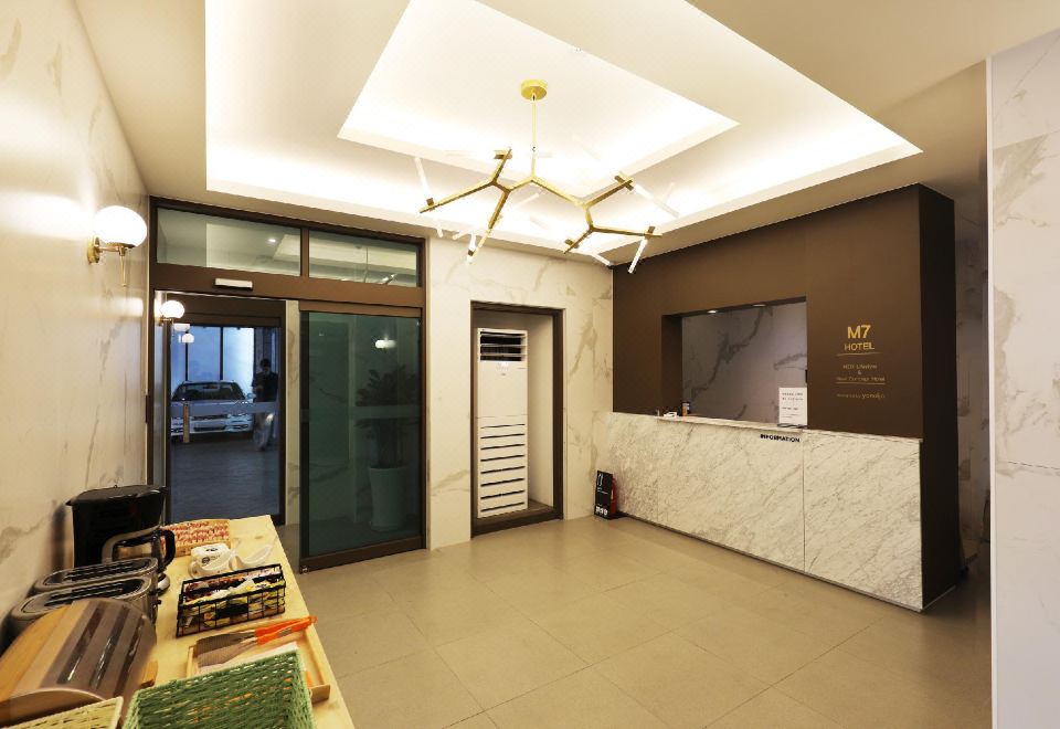 더트리니 어반스위트 객실