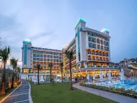 Luna Blanca Resort & Spa Hotel di Kalemler Mahallesi