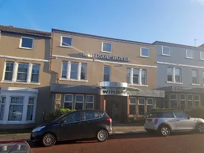 The Windsor Hotel Hotels in Уитли Бэй