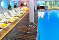 Hotel GHT Oasis Tossa & Spa - Pools