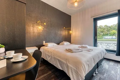Hôtel Mosa - 2-Star