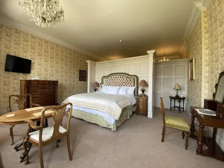 Rossington Hall