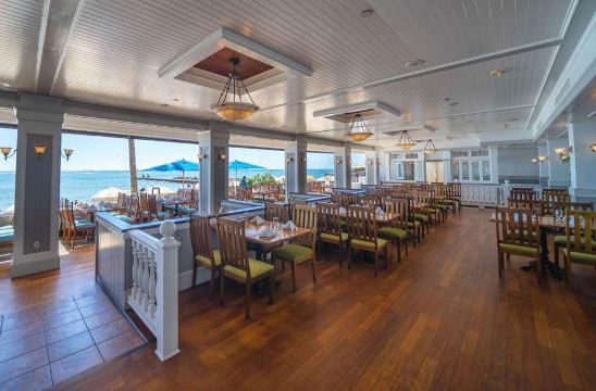 아웃리거 리프 와이키키 비치 리조트 풀 시설