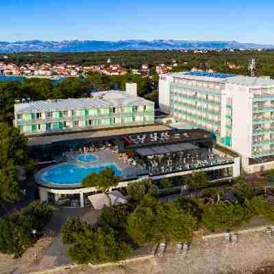 Hotel Pinija Hotel Exterior