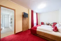 Hotel AlpinaRos Hotels near Berghof