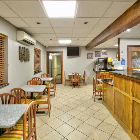 Super 8 by Wyndham Amarillo East
