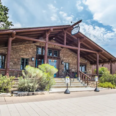 Bright Angel Lodge – Inside the Park