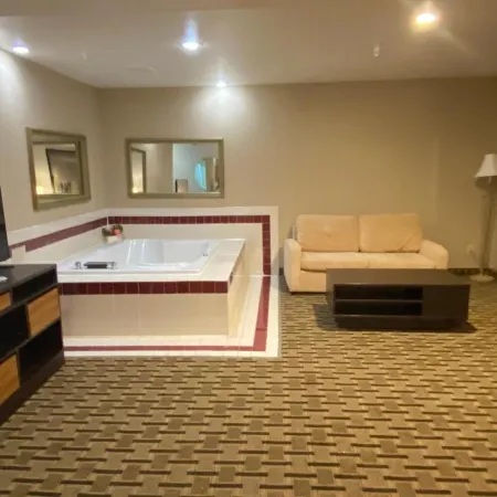 Super 8 by Wyndham Lynchburg VA