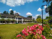 Ilaya Hotel and Resort Hotel dekat TAMAN PANCASILA KM 32 INDRALAYA KAB OGAN ILIR